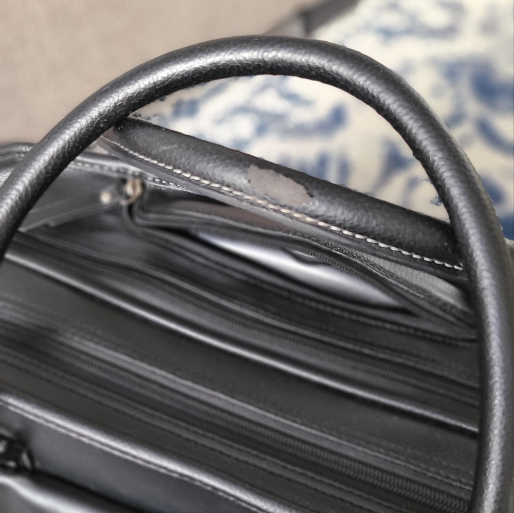 SAMSONITE WOMEN'S MOBILE OFFICE Black Faux Leather with purple interior travel - Picture 10 of 11
